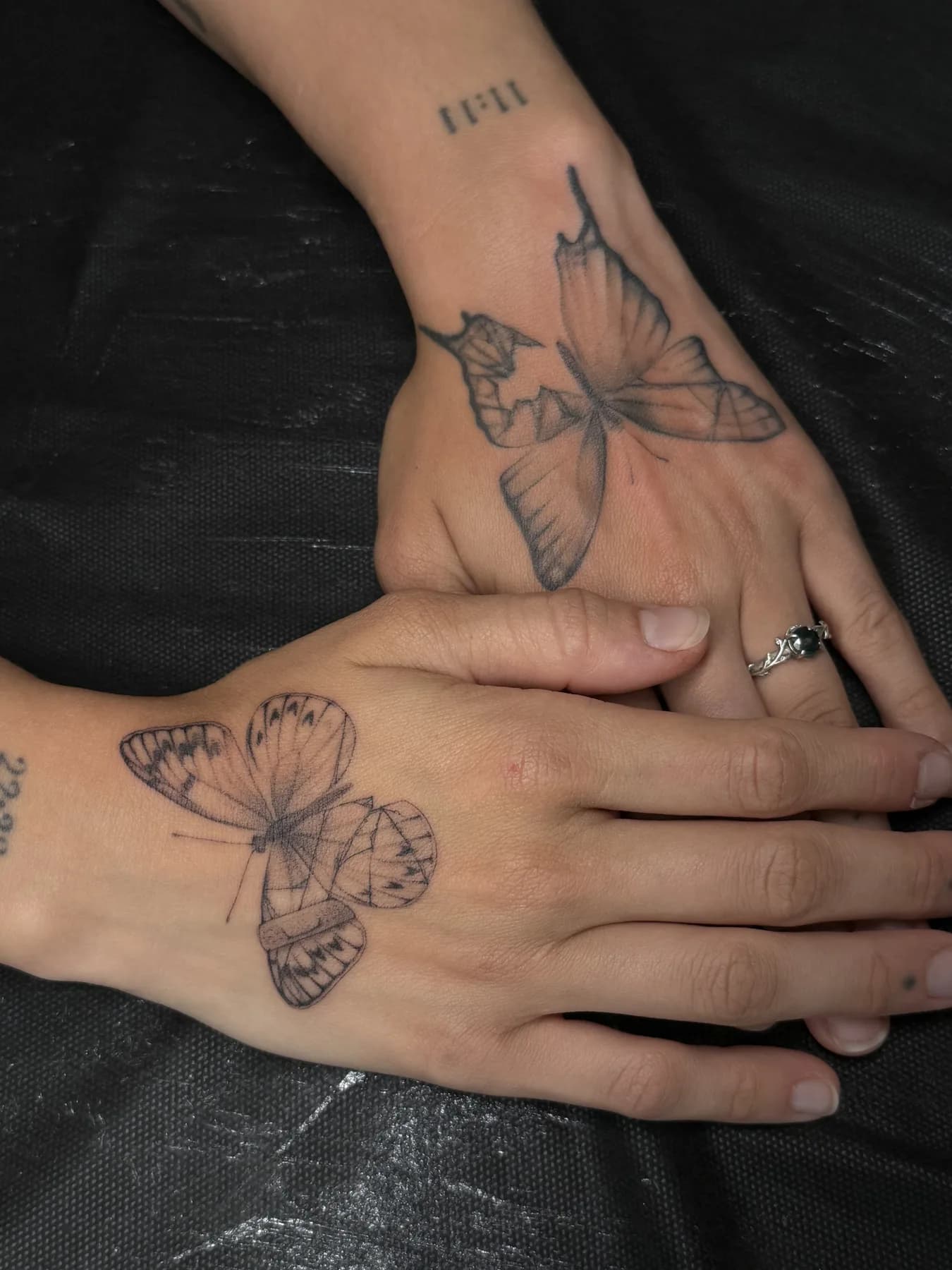 Tattoo by Nisa, fine line